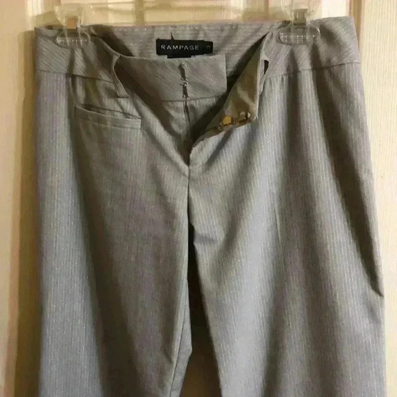 Rampage Y2K brand cuffed wide leg trouser pant. Size 3. In great condition! - Picture 7 of 7